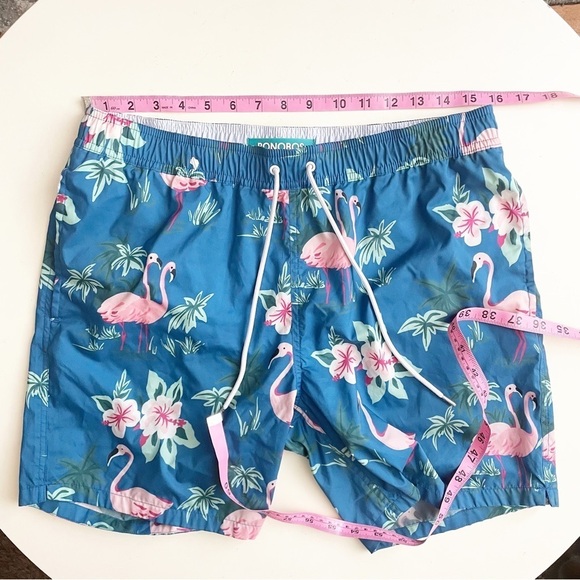 Bonobos 7” Flamingo Print Swim Trunks Men’s Size Medium - Picture 5 of 8